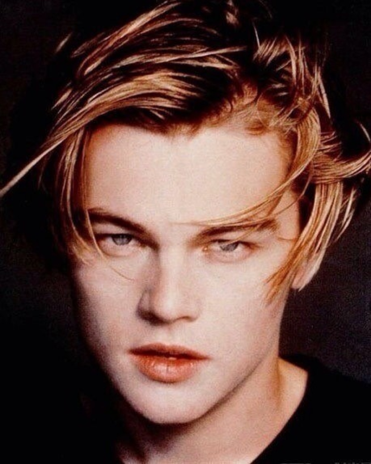 眾望所歸！萊昂納多終獲影帝，小李子黑發(fā)熬成白發(fā)之路！