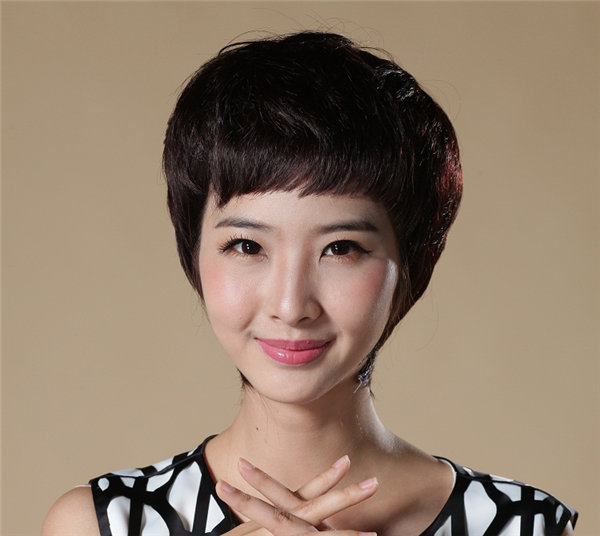 擁有一頭烏黑亮麗頭發(fā)的人，每人告訴你一個烏發(fā)秘密！