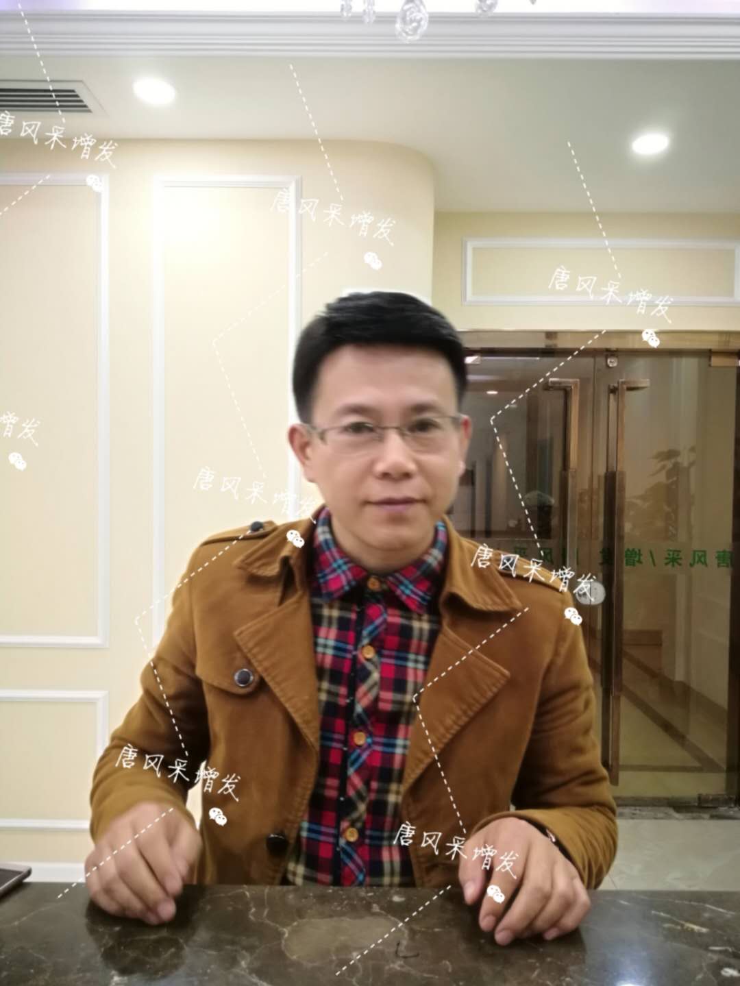 這人在唐風采假發(fā)后，讓人大吃一驚