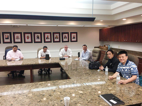 71歲鄭少秋不老男神帥了一輩子！唐風(fēng)采我們這里也有一位！