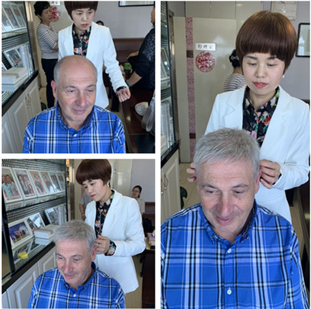 在唐風(fēng)采假發(fā)后