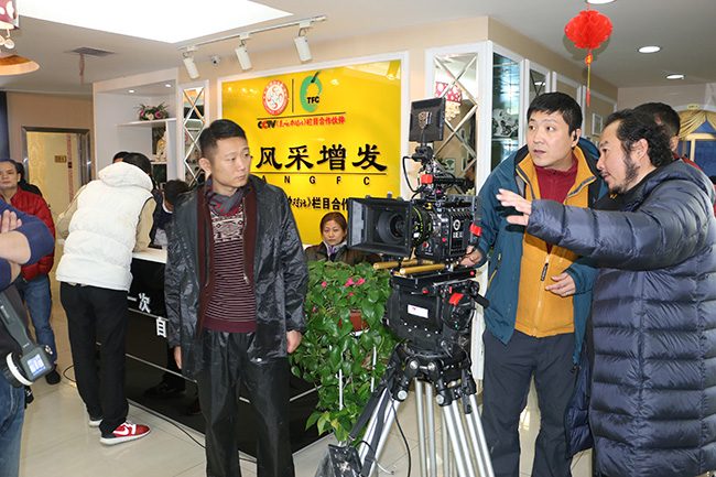 丁海峰新劇《無(wú)效申請(qǐng)》與唐風(fēng)采假發(fā)結(jié)不解之緣